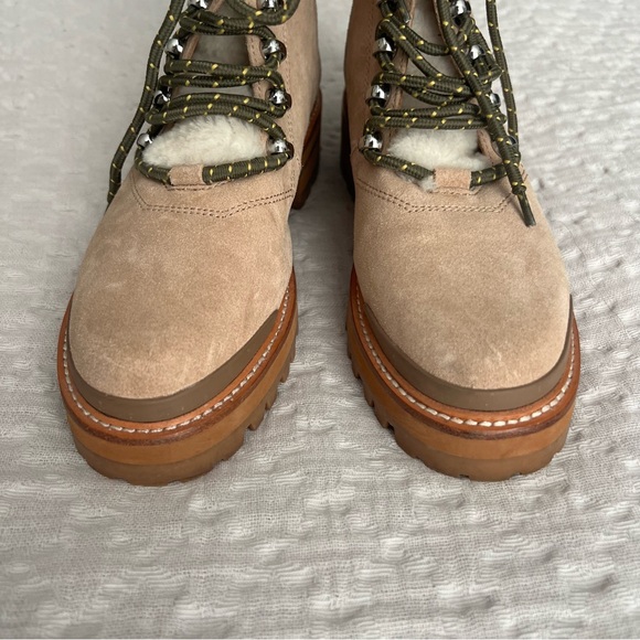 Marc Fisher Mlizzie Lace Up Lug Sole Sherpa Leather boots women’s shoe size 7 - Picture 4 of 9
